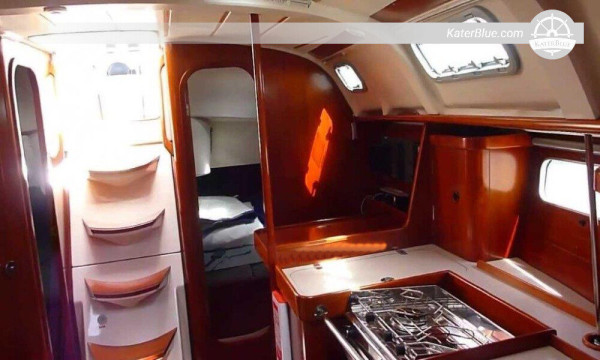 Oceanis Sailing Yacht Day Charter Ibiza-Hiszpania