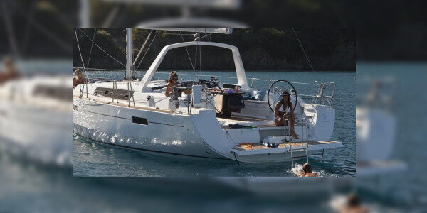 Excellent weekly Bareboat Charter Athens, Greece