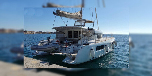 Ugentlig bareboat charter langs Volos kystlinjer, Grækenland
