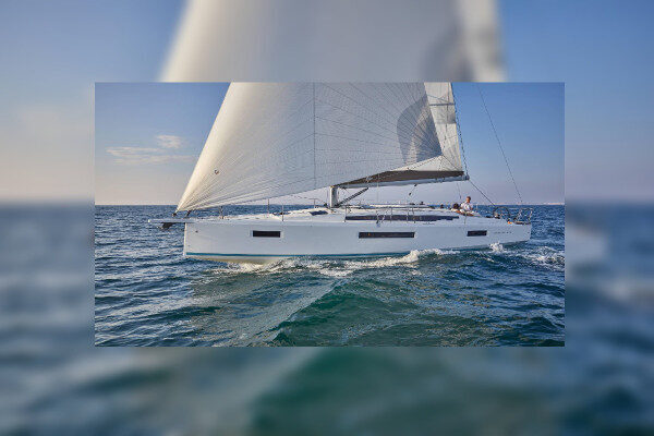 Ideal sailing vessel weekly charter Tenerife-Spain