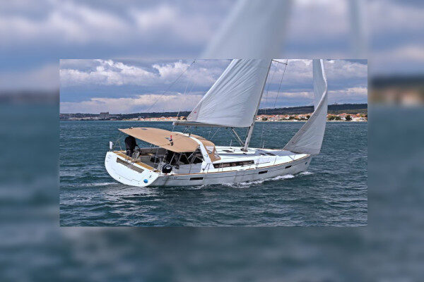 Beneteau sailing yacht weekly charters in Split-Croatia