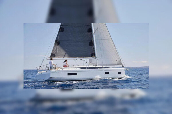 Bavaria sailboat charter all comfort Maslinica-Croatia
