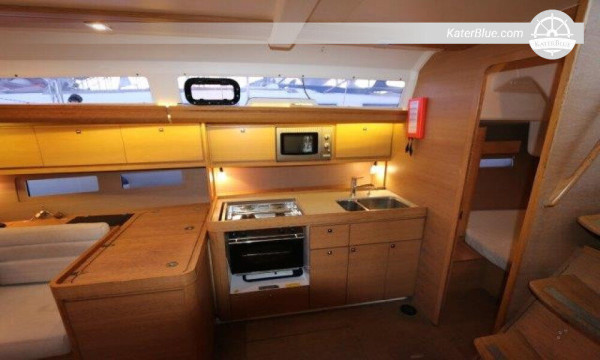 Weekly Skippered Sailboat Charter in Marbella, Spain
