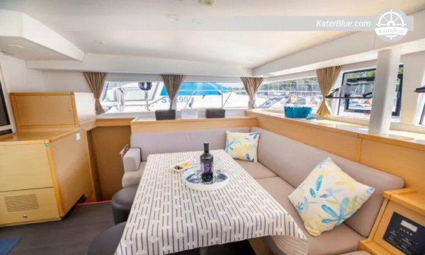 Location de catamaran de luxe à la semaine à Split, Croatie