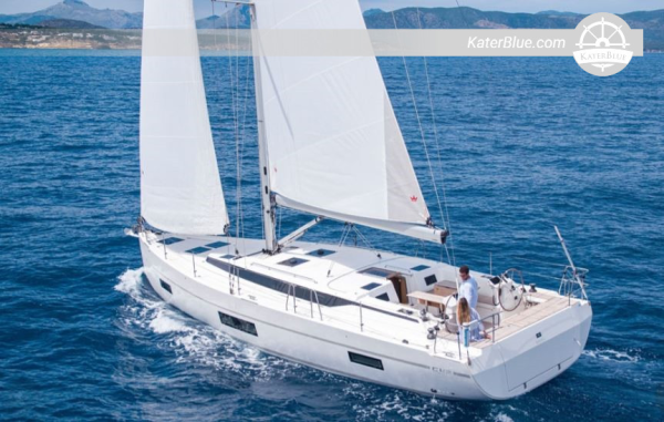 Luxury Bareboat Beneteau C45 Charter Volos - Skiathos Island, Greece