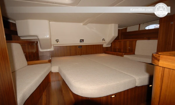 Elan premium -alus Puolen päivän charter Valencia-Espanja