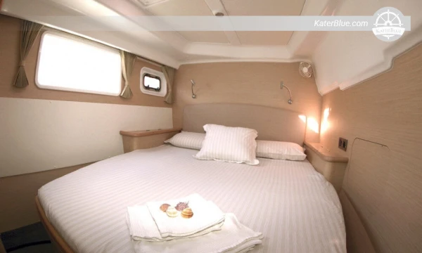 Lagoon catamaran weekly charter Ibiza-Spain