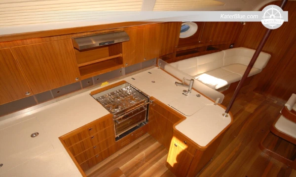 Elan premium -alus Puolen päivän charter Valencia-Espanja