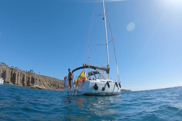 Dip in Atlantic 3 hour charter Gran Canaria-Spain