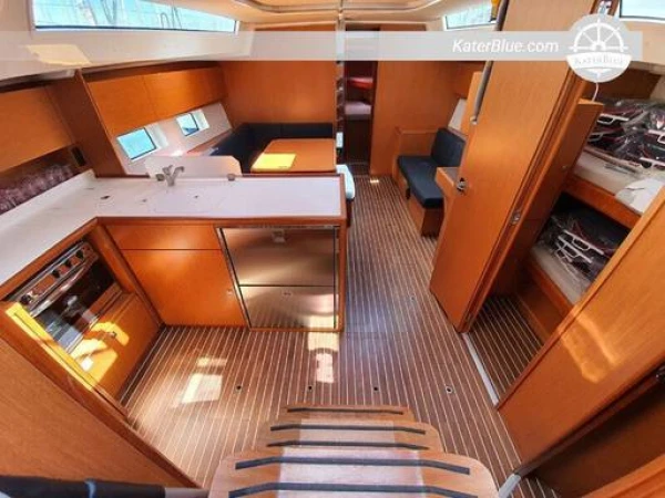 Location de voilier sans équipage, Bavaria-C45 (5 cabines), Marina d'Alimos, Grèce
