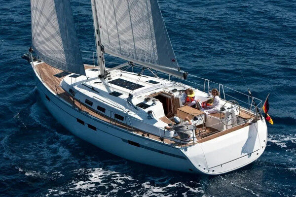 Bavaria yacht weekly charter Saronikos-Greece