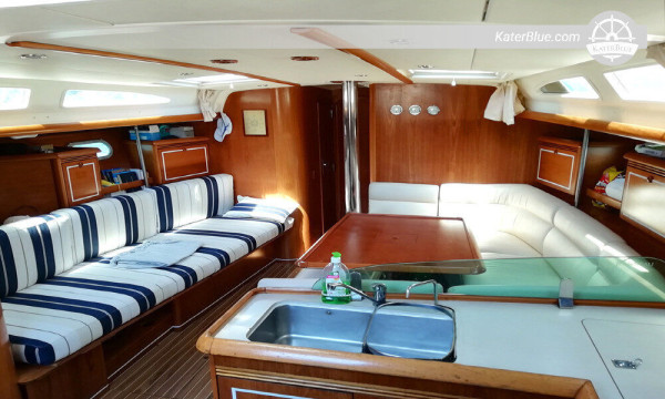 Alquiler semanal de barco con patrón y anfitriona en La Spezia SP, Italia