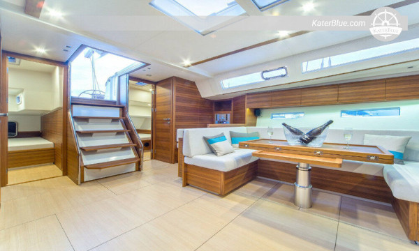 Più yacht charter settimanali Solta-Croazia