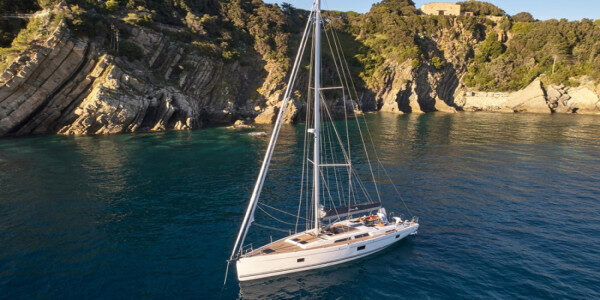 Weekly Saronic Skippered Charter in Alimos, Greece 