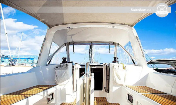 Veckovisa Beneteau-yachtcharter med skeppare Larnaca-Cypern