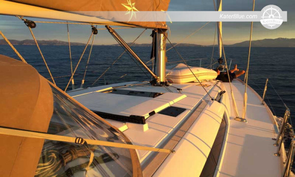 Coastal Bliss Skippered Charter Korsikan Livornossa Italiassa