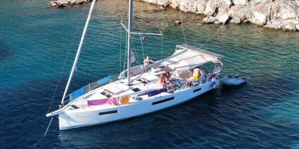 Chárter privado de 4 días en Santorini y Milos, Chania, Grecia