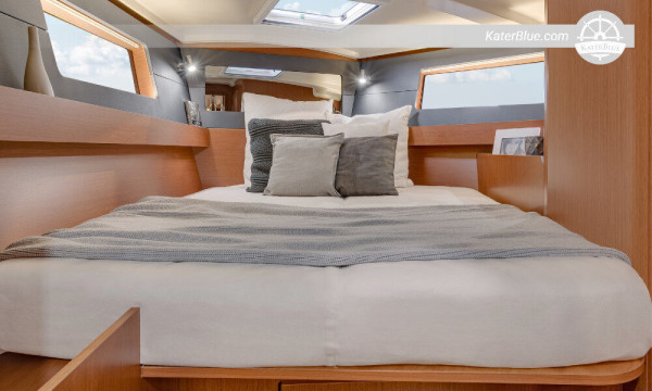 Weekly charter sail to island Gorda-British Virgin Islands
