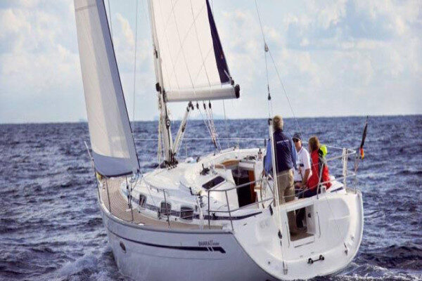 Bavaria yacht weekly charter Hydra-Greece