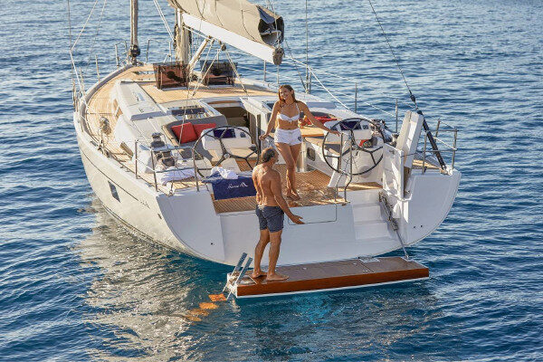 Bareboat weekly charter sailing luxury Spetses-Greece