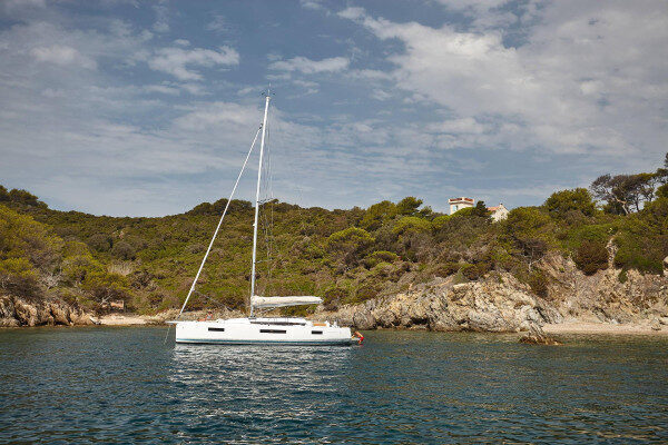 Weekly sailing yacht charters Naxos-Greece