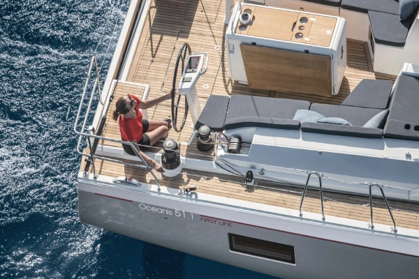Nave a vela disponibile per charter settimanali Agistri-Grecia
