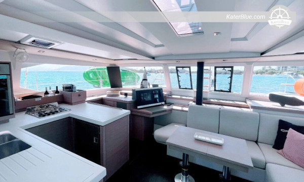 Luxus-Katamaran-Charter mit Skipper ab Buck Island (USVI)