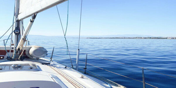 Perfect 5-Day Charter Experience in Poole, UK