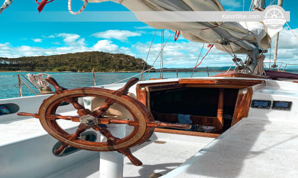 Traditionelle Gulet-Tagescharter zur Insel Urupukapuka, Neuseeland