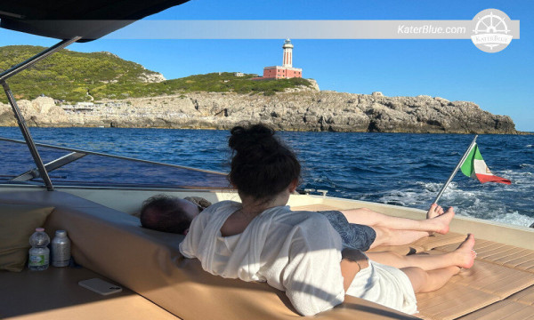 Celodenní pronájem lodí na míru v Sorrentu, Itálie