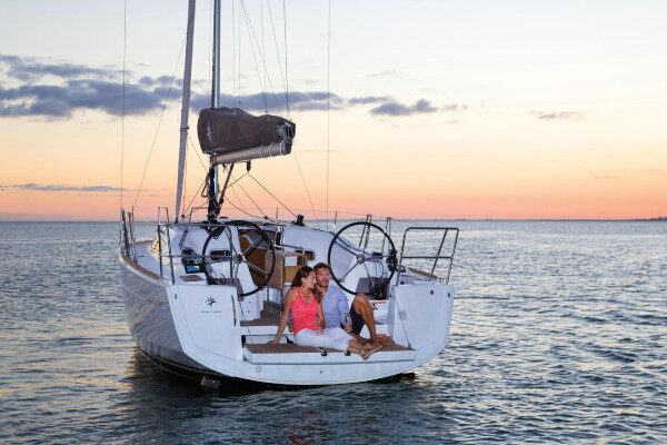 Luxury day charters offer Santa Marta Colombia