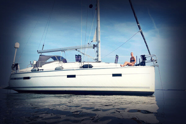 Sailing yacht half day charters Cinto Colombia