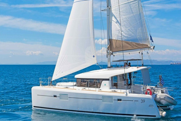 Location de catamaran de luxe à la journée à La Valette, Malte