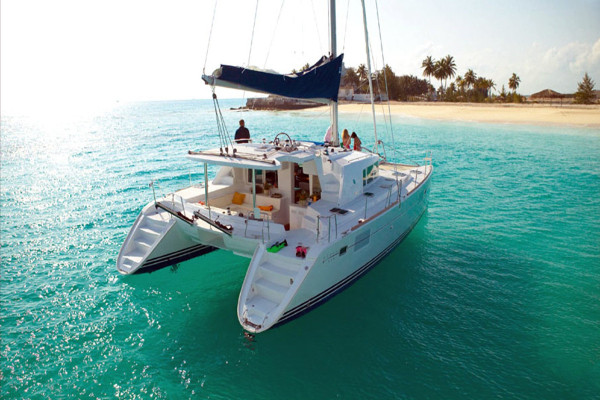 Lagoon yacht offer charter Royal National Park Australia
