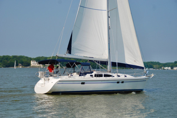 Sailing yacht skippered charter Florida America
