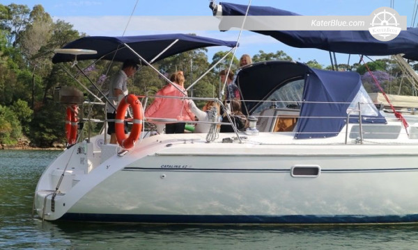 Denní pronájmy plachetnic v Pittwateru, Austrálie