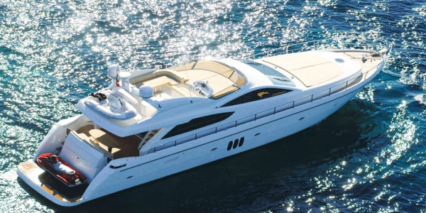 Villasimius Vista Motoryacht Wochencharter Sardinien, Italien