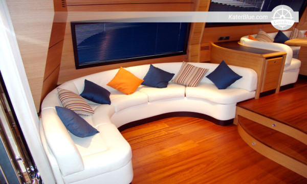 Santa Margherita di Pula Majesty Weekly Charter Sardinien, Italien