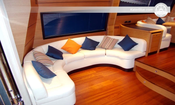 Wöchentlicher Yachtcharter in San Pietro auf Sardinien, Italien