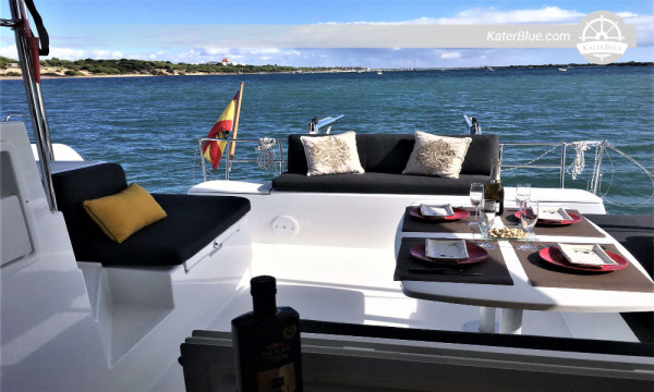 Oferta de alquiler de catamarán por un día Los-Arcos México
