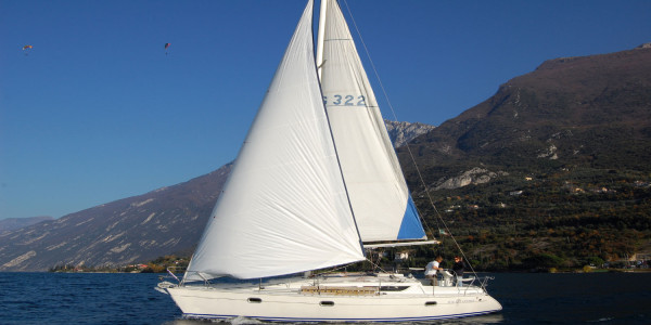 Hill Inlet Serene 3-Night Charter Queensland, Australia
