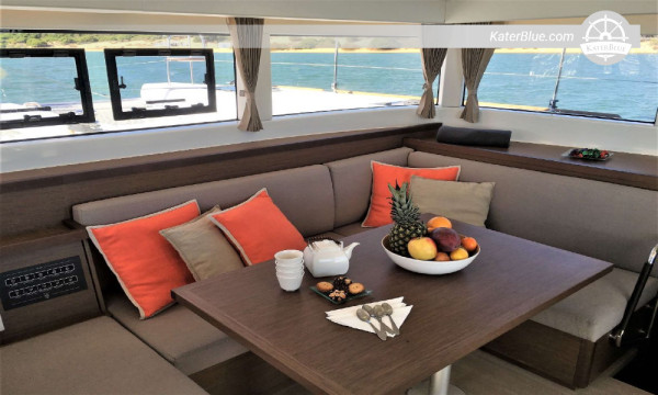 Oferta de alquiler de catamarán por día en Quimixto-Playa México
