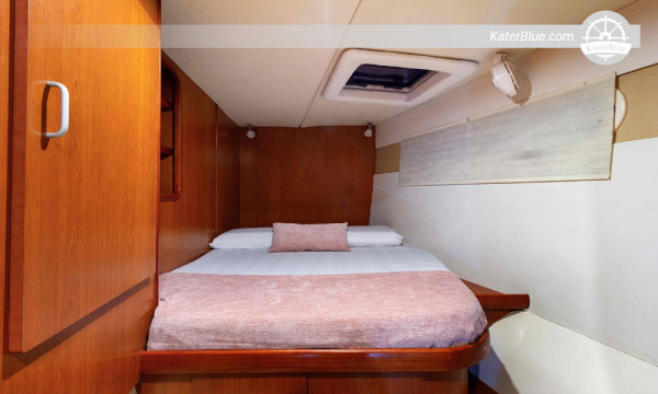 コロンビア、カルタヘナ発の豪華カタマラン半日チャーター