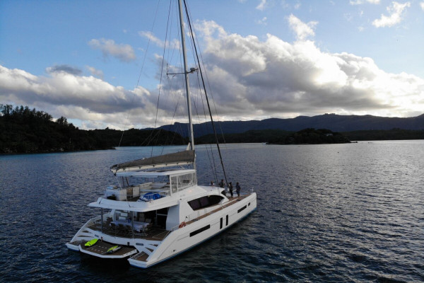 Leopard catamaran half day charters Playa-Blanca Colombia