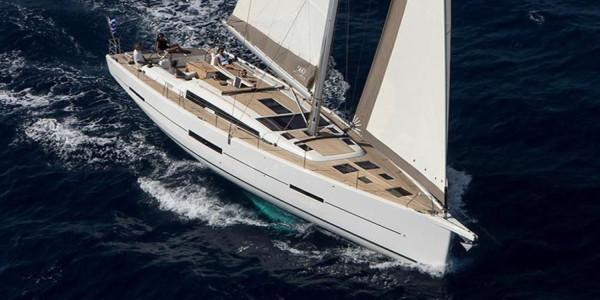 Odkryj Stromboli Dufour Yacht Charter Capo-d'Orlando, Włochy