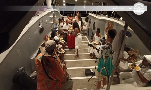 Katamaran-Segelurlaubsangebot Legian Bali