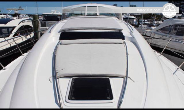 Luxury sailing half day charter offer Miami-River Miami