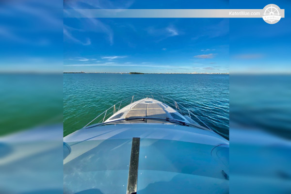 Skippered Fairline vessel day charter Haulover-Sandbar Miami