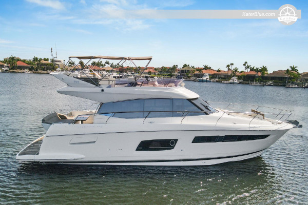 Luxusní pronájem motorové jachty na půl dne Hibiscus-Island Miami