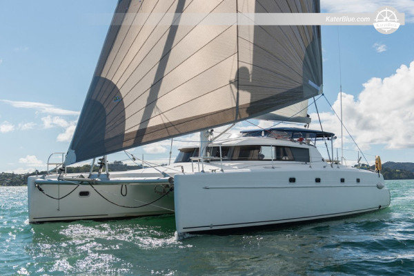 Plavidlo Fountaine Pajot nabízí charter Tuban Bali